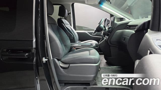Hyundai Staria 2024 — Şəkil 26/30