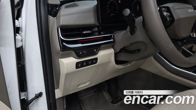 Kia Carnival 2025 — Фото 13/20