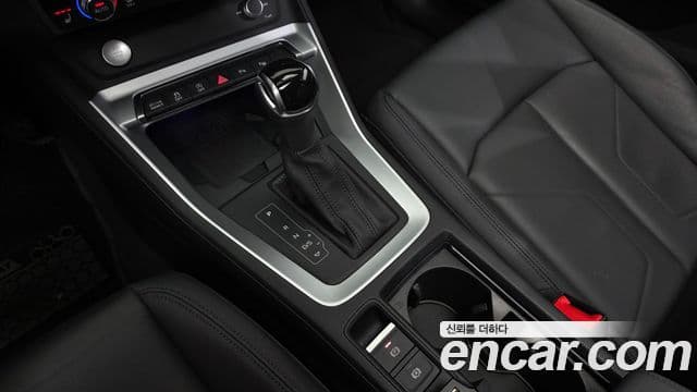 Audi Q3 2020 — Şəkil 9/20