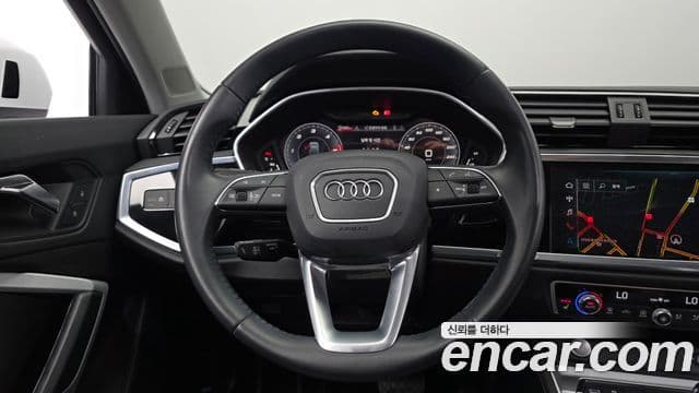 Audi Q3 2020 — Şəkil 13/20