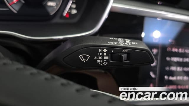 Audi Q3 2020 — Şəkil 18/20
