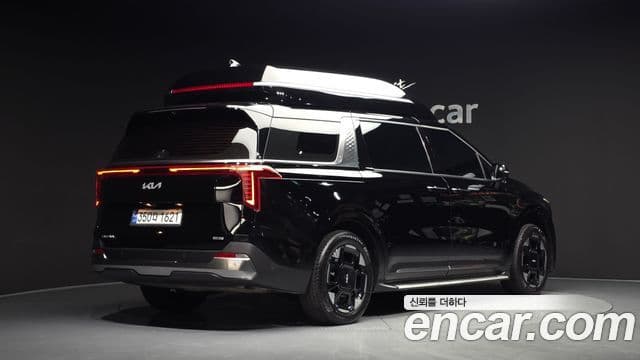 Kia Carnival 2024 — ფოტო 2/20