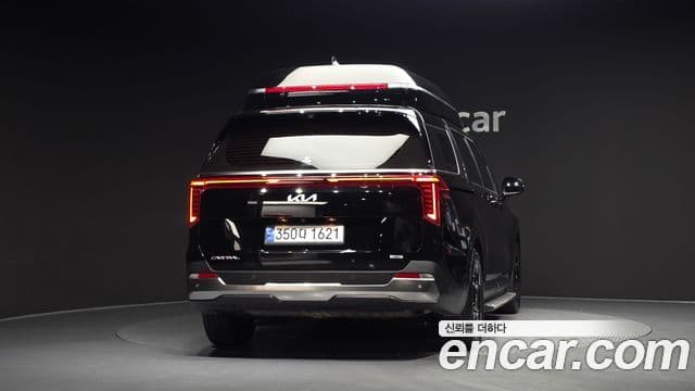 Kia Carnival 2024 — ფოტო 4/20