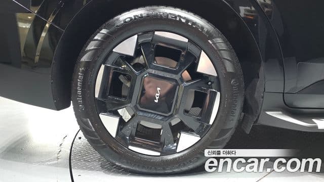 Kia Carnival 2024 — ფოტო 5/20