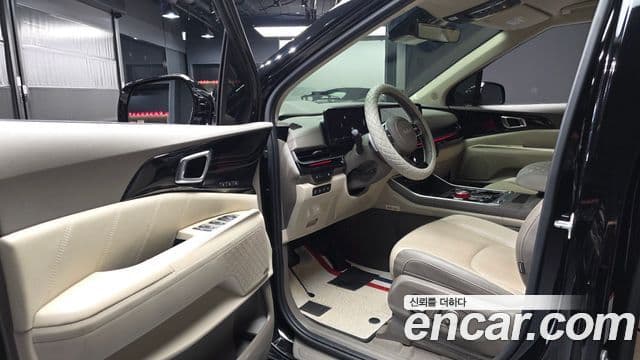 Kia Carnival 2024 — ფოტო 10/20
