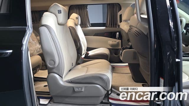 Kia Carnival 2024 — ფოტო 12/20