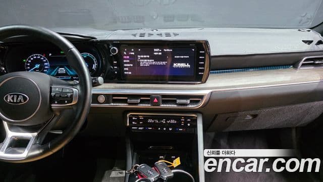 Kia K5 2021 — Şəkil 17/20
