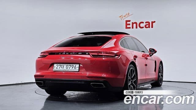 Porsche Panamera 2019 — ფოტო 2/20