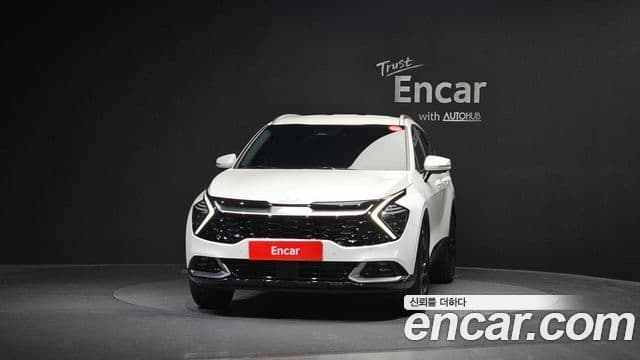 Kia Sportage 2023 — ფოტო 3/20
