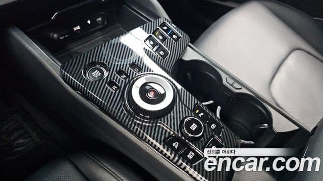 Kia Sportage 2023 — ფოტო 9/20