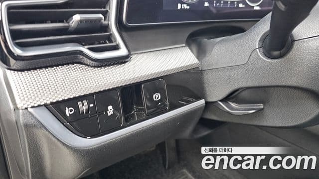 Kia Sportage 2023 — ფოტო 12/20