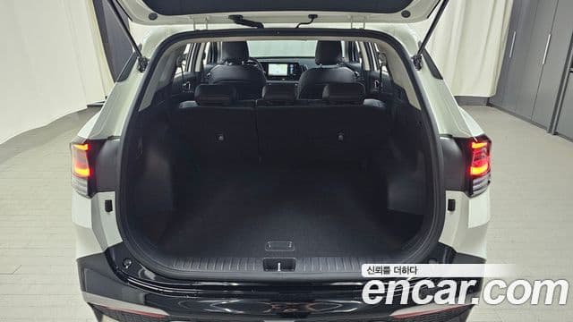 Kia Sportage 2023 — ფოტო 15/20