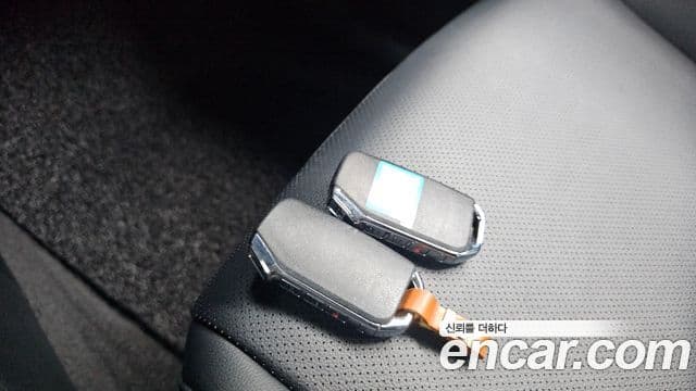 Kia Sportage 2023 — ფოტო 17/20