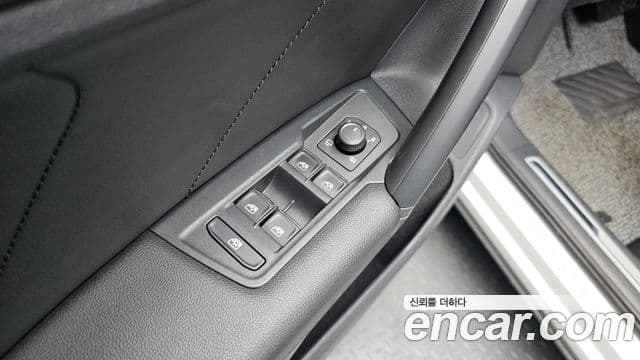 Volkswagen Tiguan 2020 — ფოტო 20/20