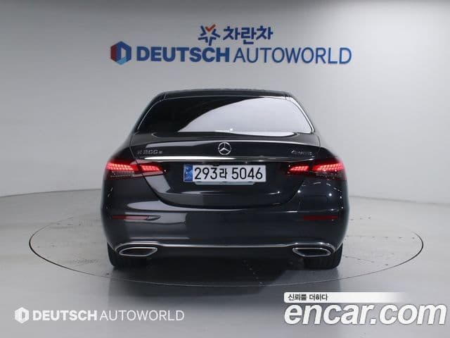 Mercedes-Benz E-Class 2023 — ფოტო 3/20
