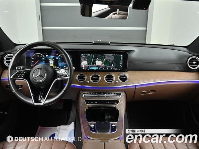 Mercedes-Benz E-Class 2023 — ფოტო 15/20