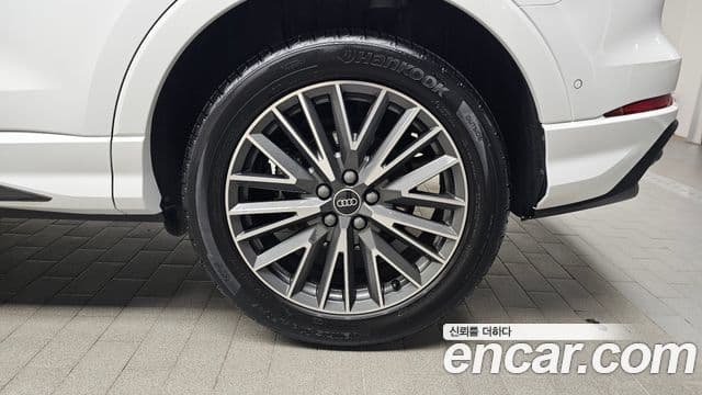 Audi Q3 2025 — Photo 17/32