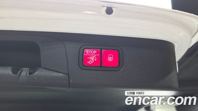 Mercedes-Benz GLC-Class 2022 — Photo 28/31