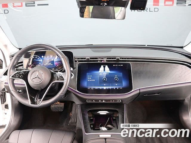 Mercedes-Benz E-Class 2024 — Şəkil 10/20