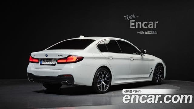 BMW 5 Series 2023 — Фото 2/20