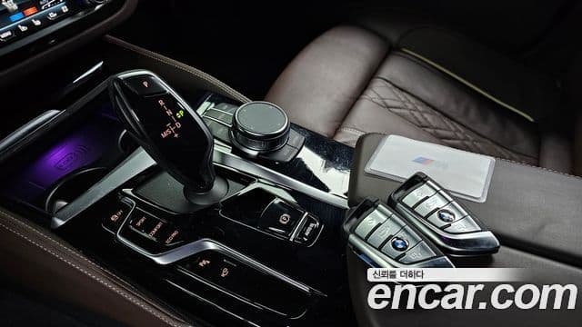 BMW 5 Series 2023 — ფოტო 9/20