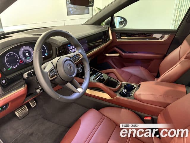 Porsche Cayenne 2025 — ფოტო 8/20