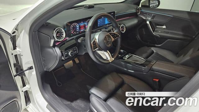 Mercedes-Benz A-Class 2024 — Şəkil 17/20