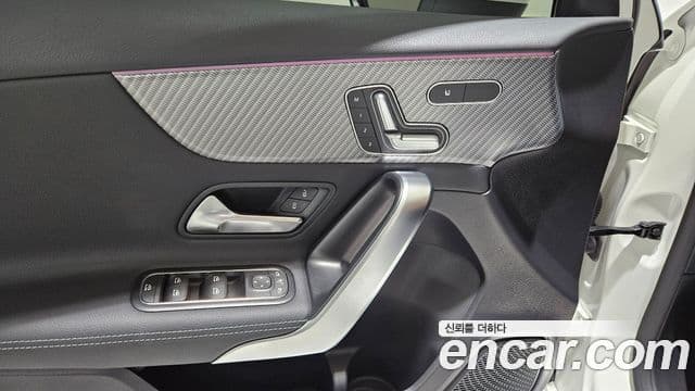 Mercedes-Benz A-Class 2024 — Şəkil 19/20