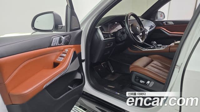 BMW X7 2022 — ფოტო 10/20