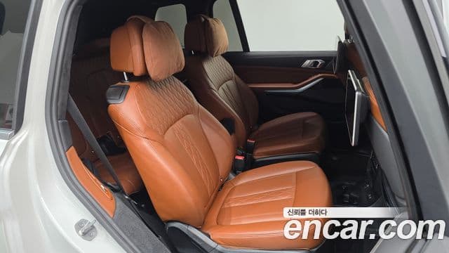 BMW X7 2022 — ფოტო 11/20