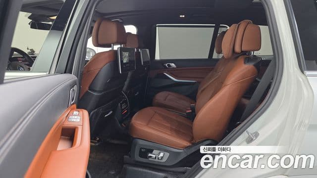 BMW X7 2022 — ფოტო 12/20