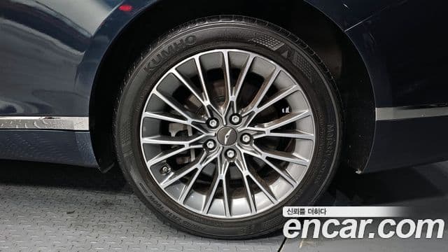 Genesis G80 2021 — ფოტო 17/32