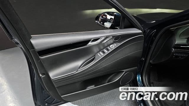Genesis G80 2021 — ფოტო 29/32