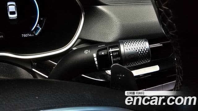 Genesis G80 2021 — ფოტო 18/32