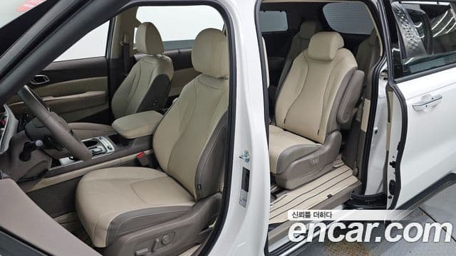 Kia Carnival 2025 — Фото 12/20