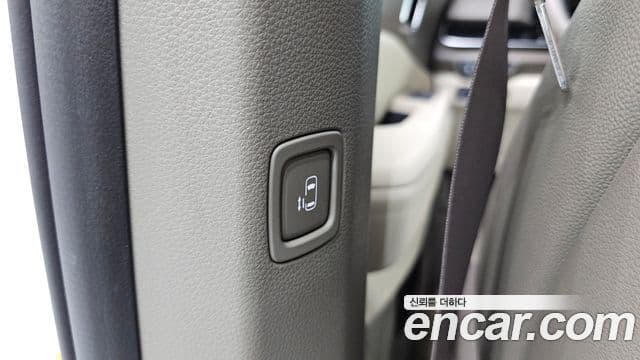 Kia Carnival 2025 — Фото 19/20