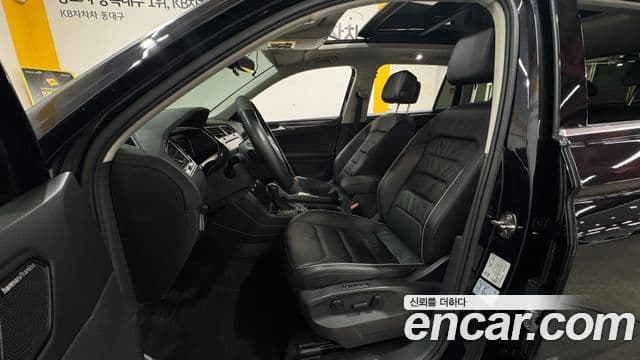 Volkswagen Tiguan 2020 — Şəkil 10/20