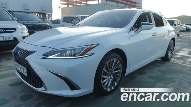 Lexus ES300h 2021 — ფოტო 10/20