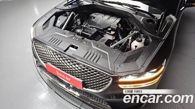 Genesis GV70 2021 — ფოტო 5/20