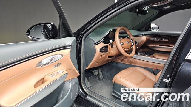 Genesis GV70 2021 — ფოტო 9/20