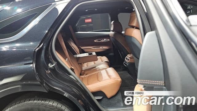 Genesis GV70 2021 — ფოტო 11/20