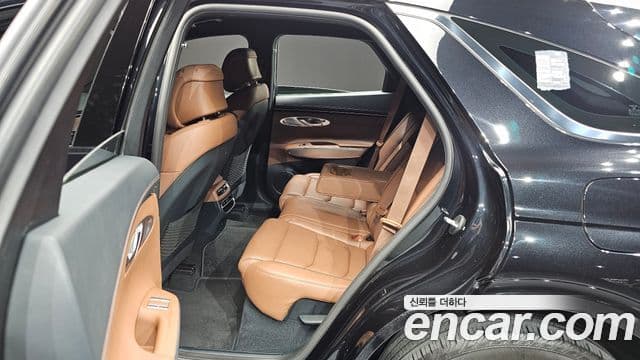 Genesis GV70 2021 — ფოტო 12/20