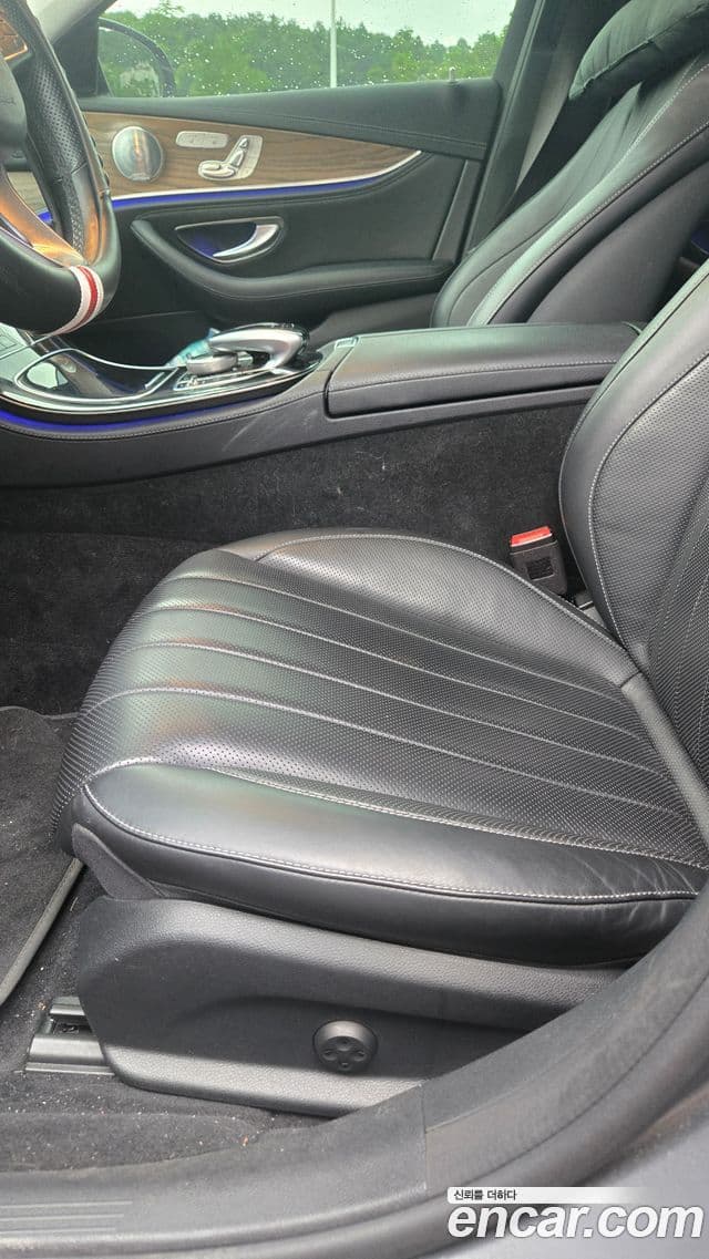 Mercedes-Benz E-Class 2018 — Şəkil 10/10