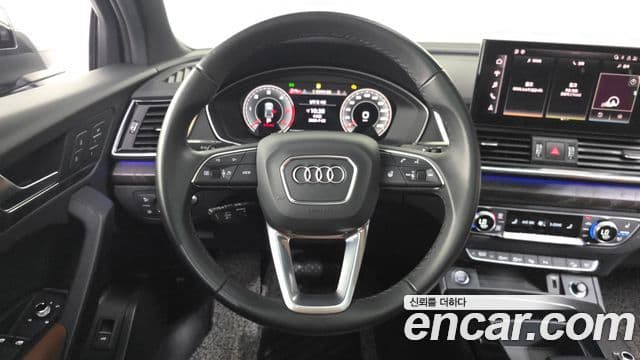 Audi Q5 2023 — ფოტო 13/20