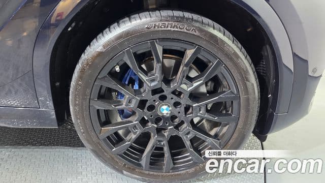 BMW X6 2023 — ფოტო 5/20