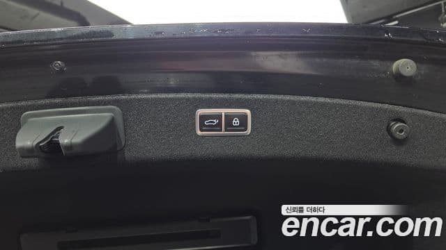 Genesis Electrified G80 2024 — Şəkil 18/20