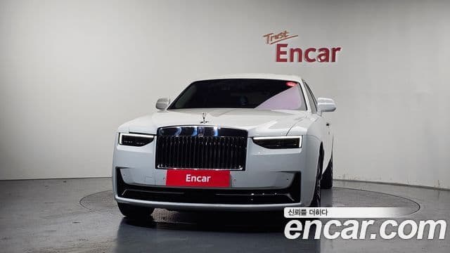 Rolls-Royce Ghost 2025 — ფოტო 2/20