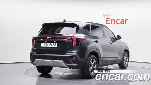 Kia Seltos 2023 — Şəkil 2/20