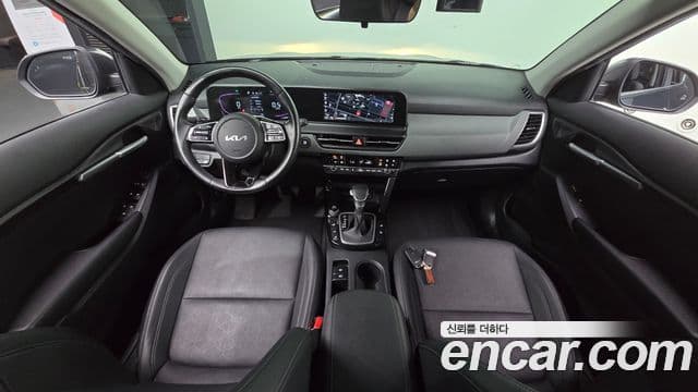 Kia Seltos 2023 — Şəkil 7/20