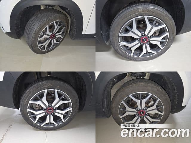 Kia Seltos 2022 — Şəkil 19/20